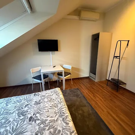 Проживание в семье N90 Living *